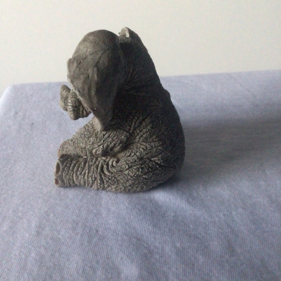 Tuskers Collectible 1996 Elephant Figurine - Picture 2 of 6